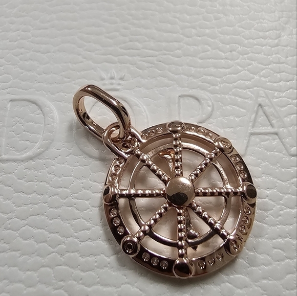 Pandora ME Wheel of Fortune Medallion Charm - Picture 7 of 7